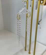 Load image into Gallery viewer, Isis Pearl Earrings